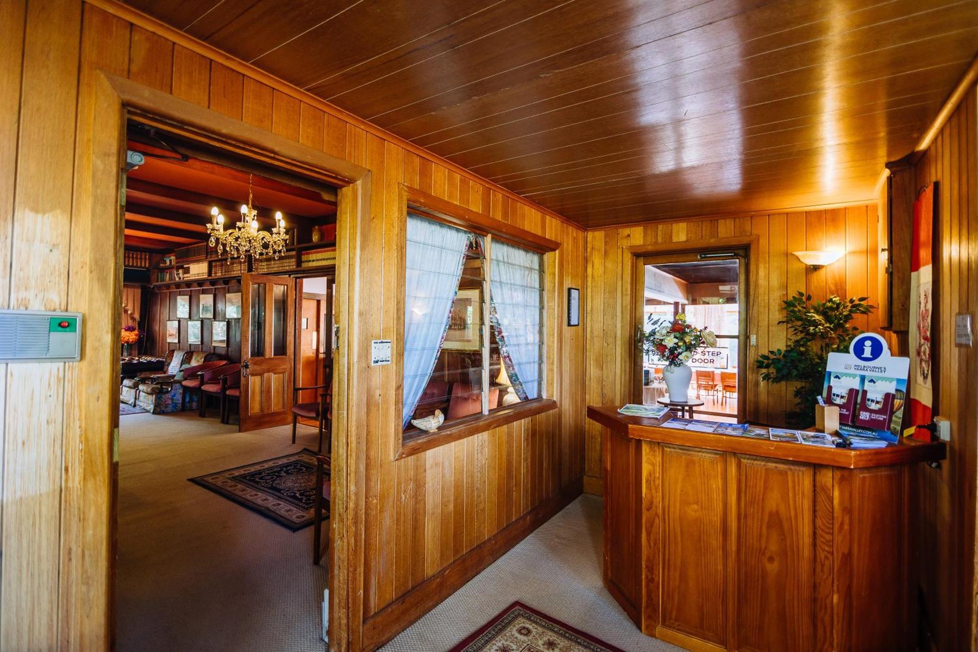 Warburton Lodge ภายนอก รูปภาพ